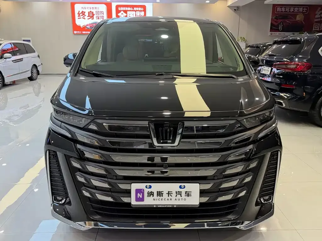Toyota Vellfire — фото 5