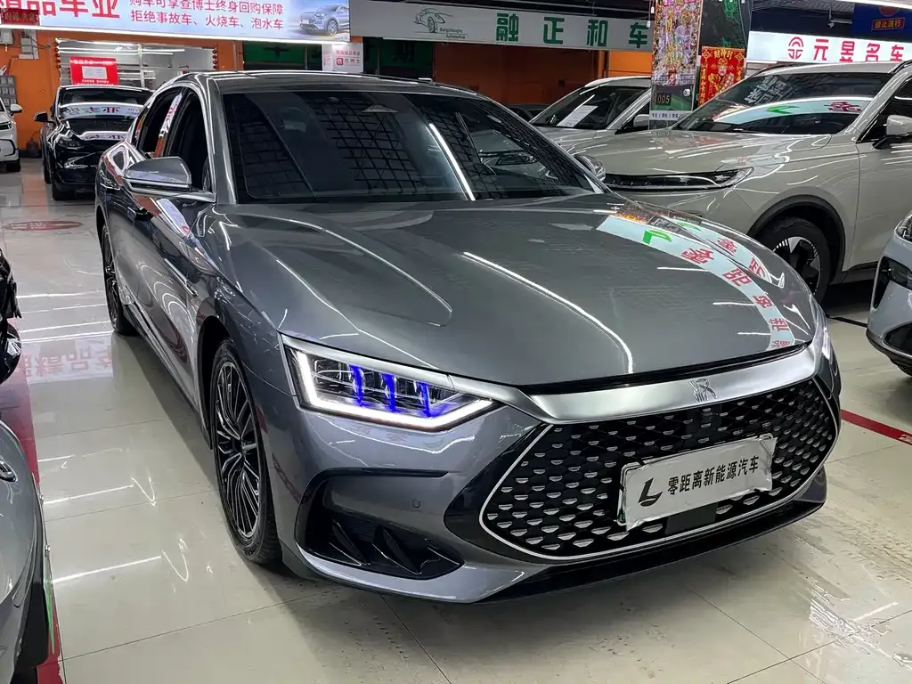 BYD Han — фото 1