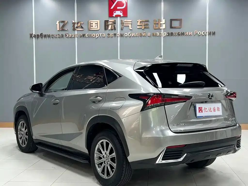 Lexus NX — фото 8
