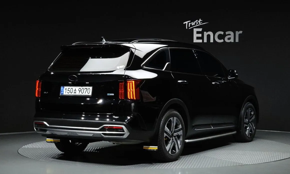 Kia Sorento — фото 10
