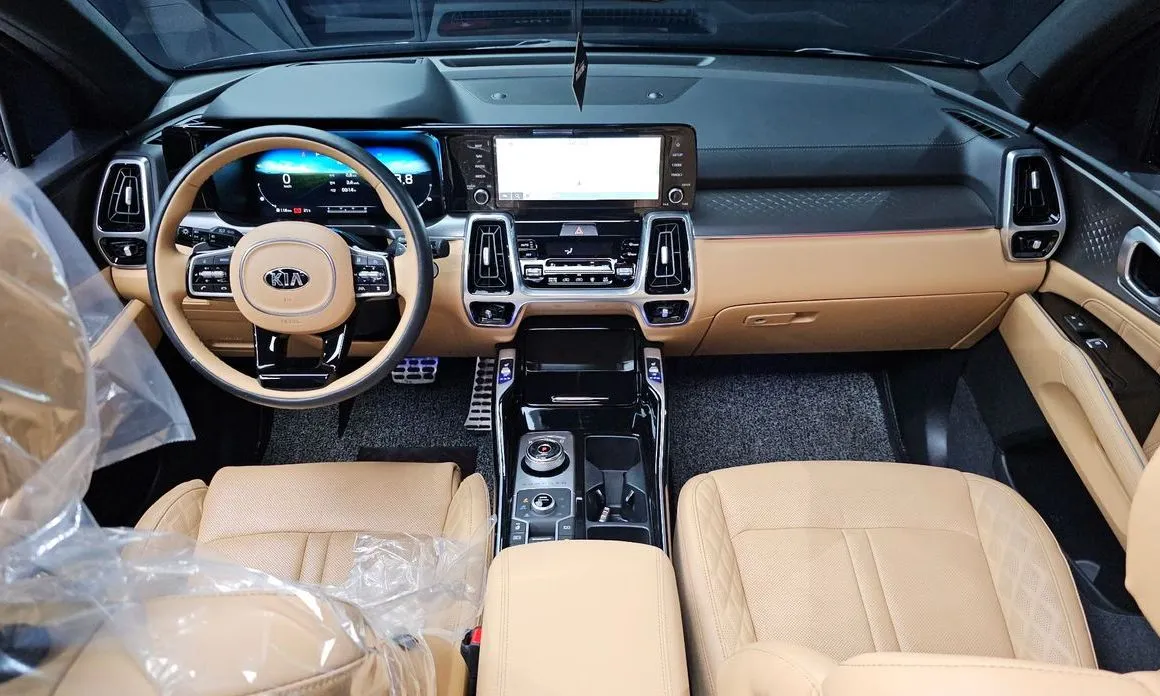 Kia Sorento — фото 6