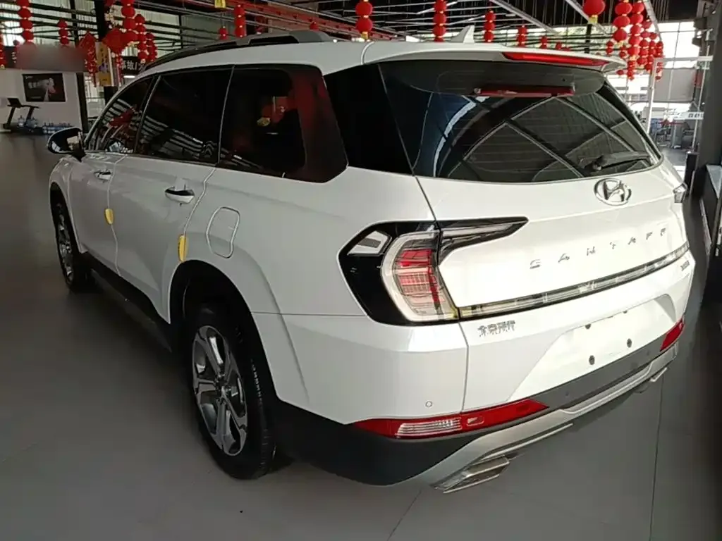 Hyundai Santa Fe — фото 4