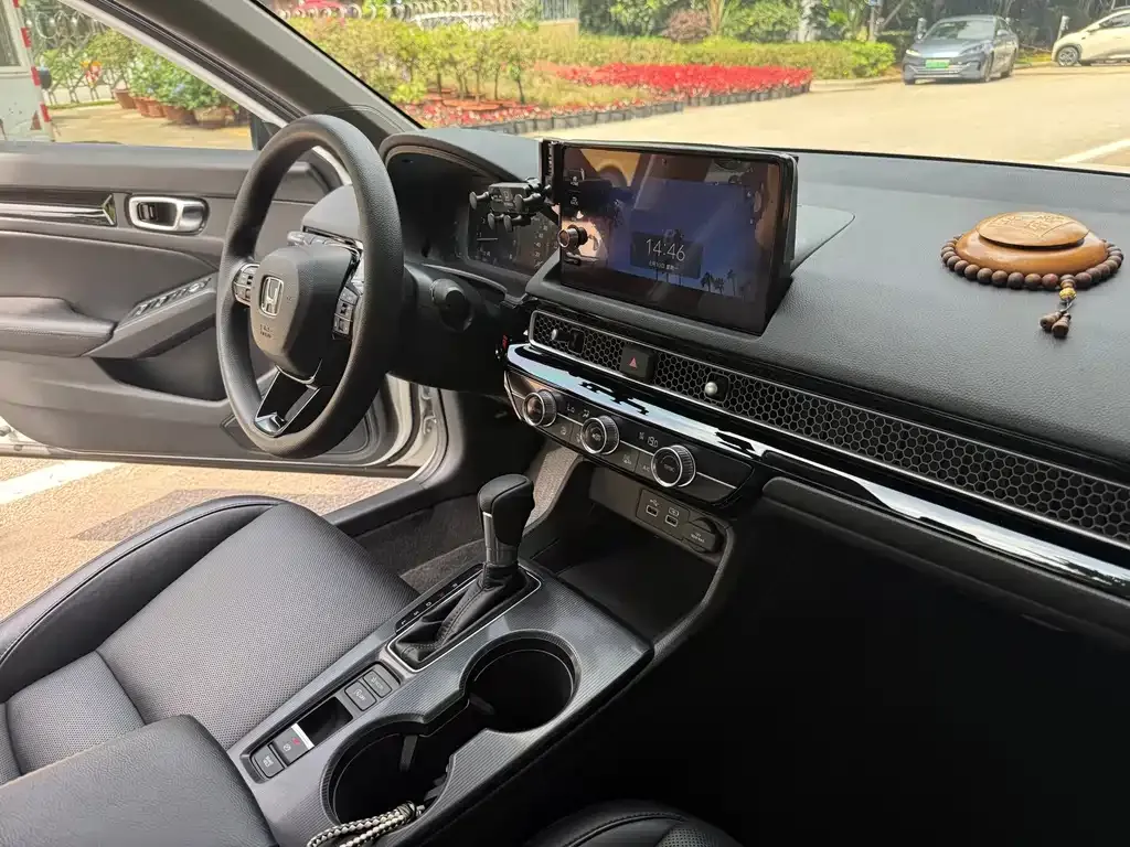 Honda Civic — фото 7