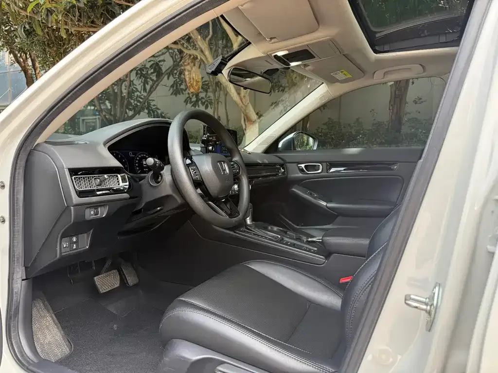 Honda Civic — фото 8