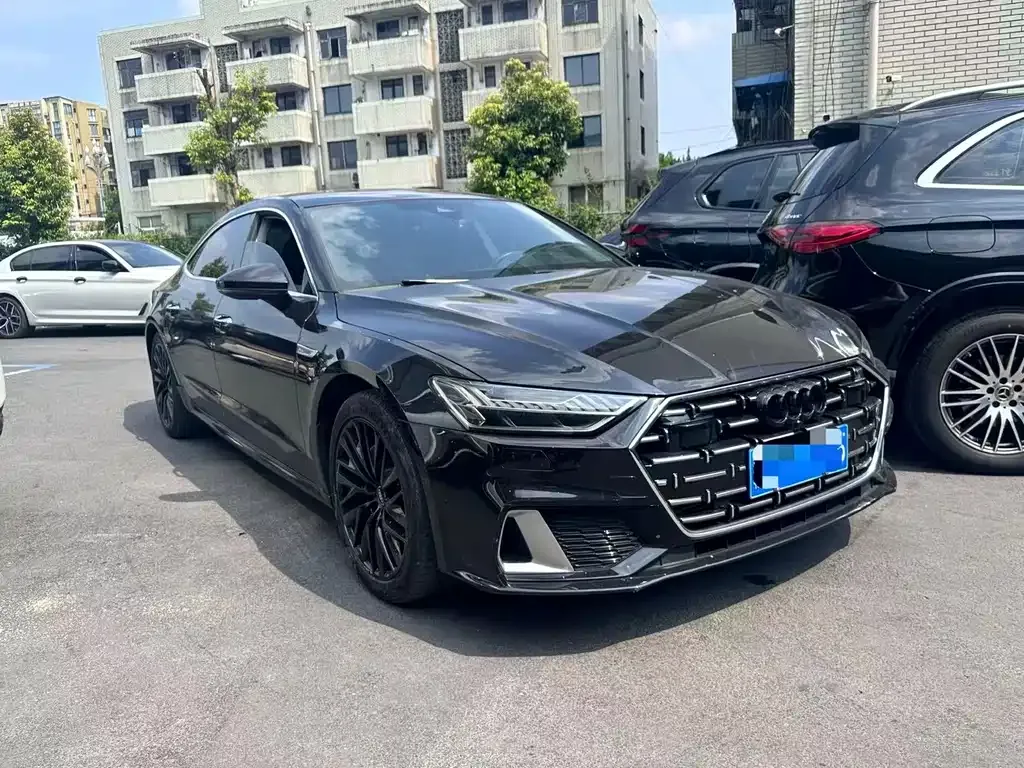 Audi A7L — фото 9