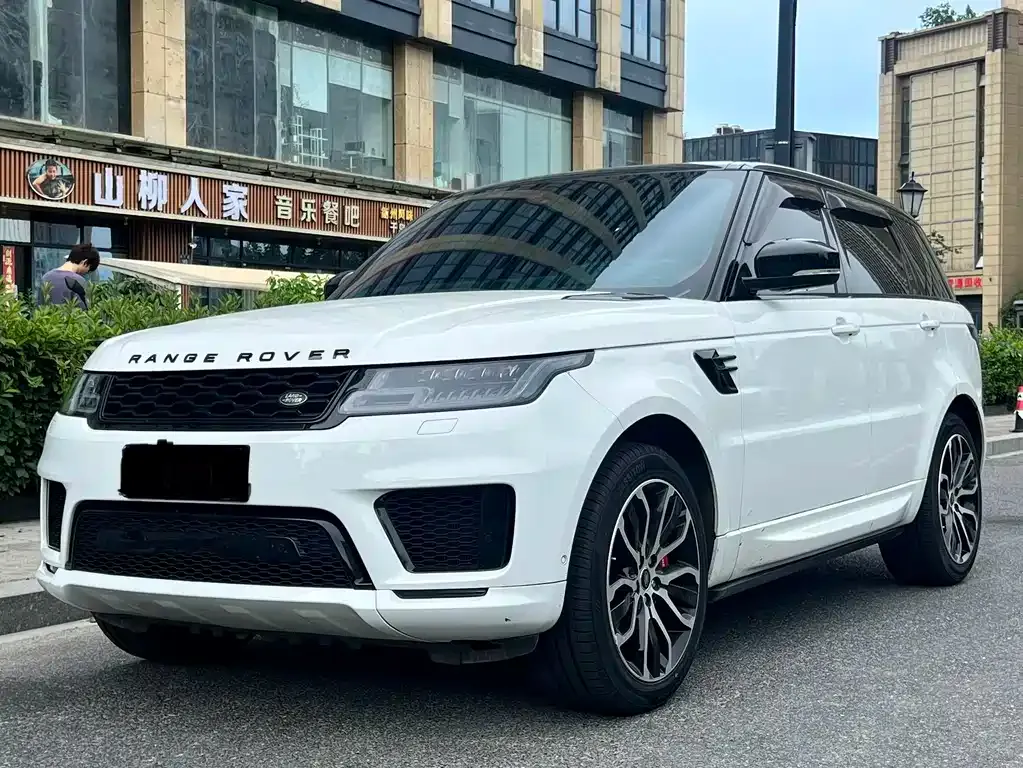 Land Rover Sport — фото 1
