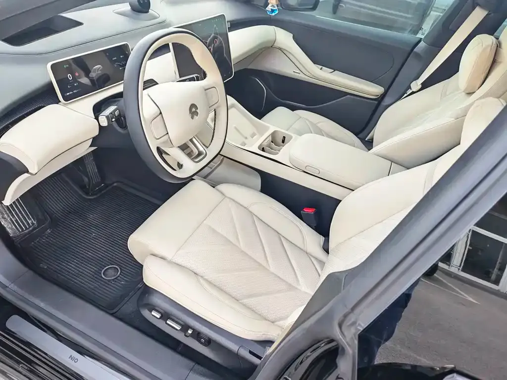 NIO ET5T — фото 8