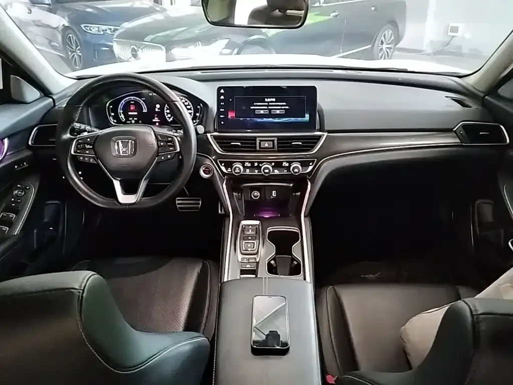 Honda Accord — фото 3