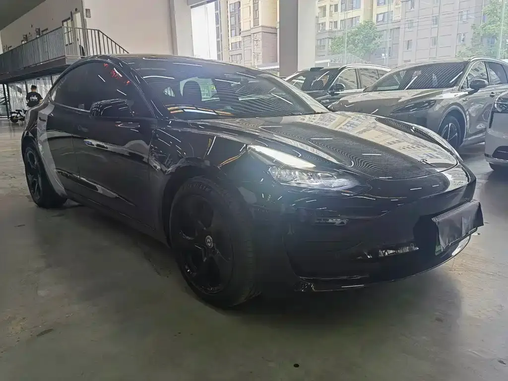 Tesla Model 3 — фото 6