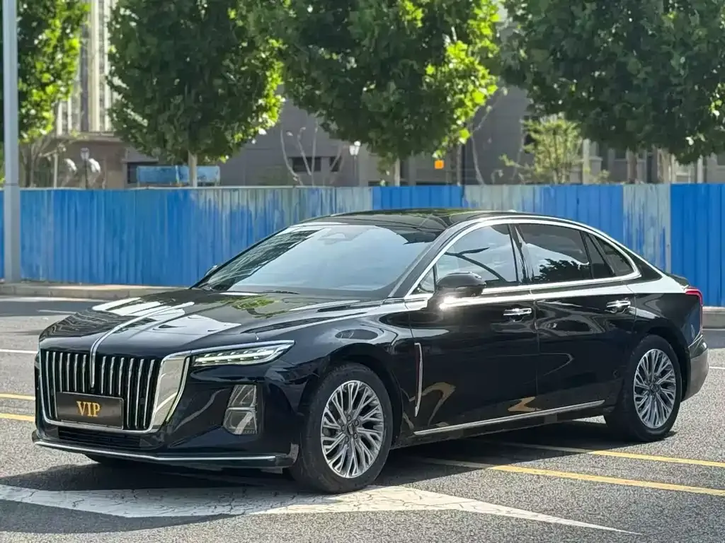 Hongqi H5 — фото 1