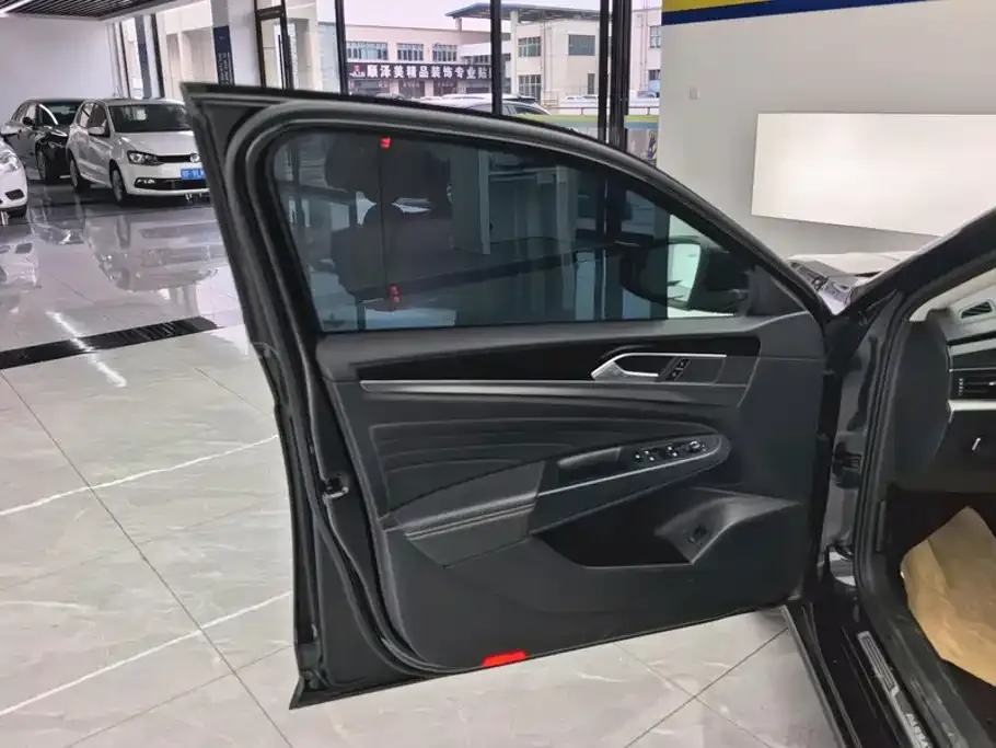 Volkswagen Passat — фото 2