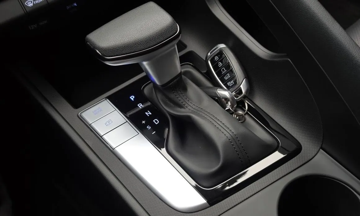 Hyundai AVANTE — фото 3