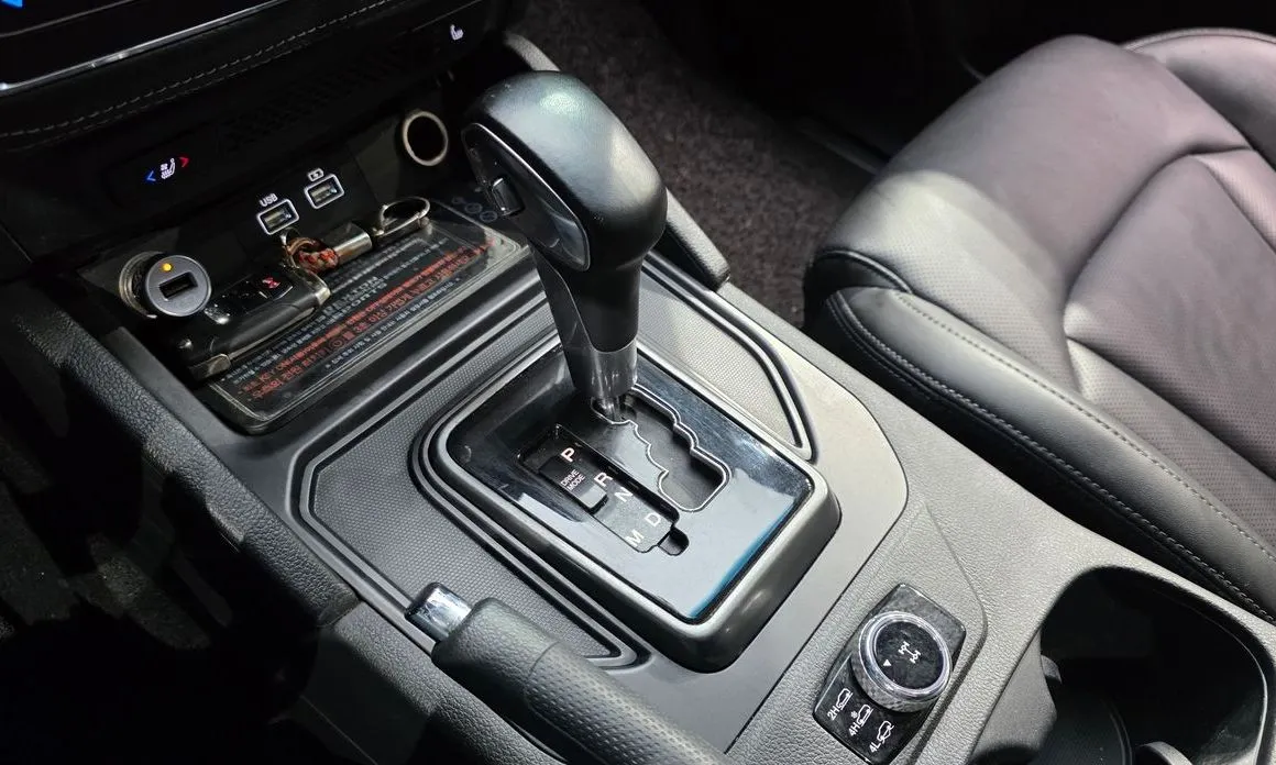KG Mobility (Ssangyong) Rexton — фото 10