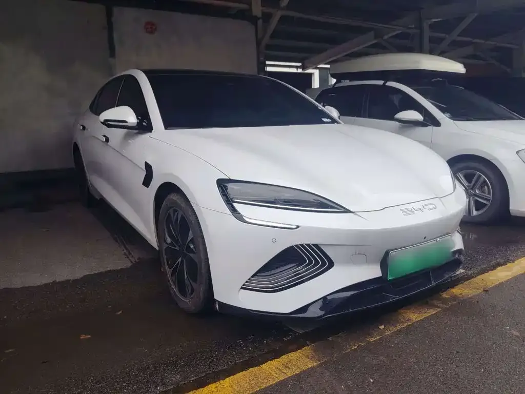 BYD Seal — фото 4