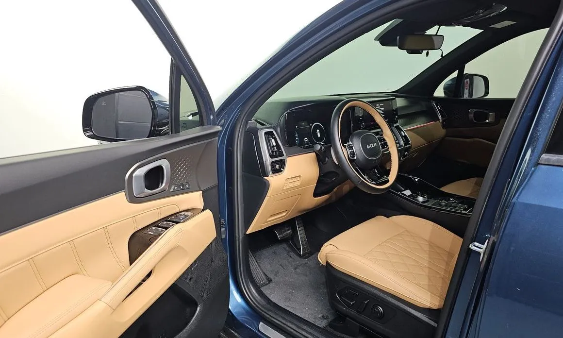 Kia Sorento — фото 7