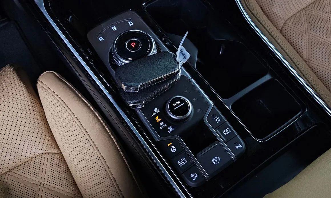Kia Sorento — фото 6
