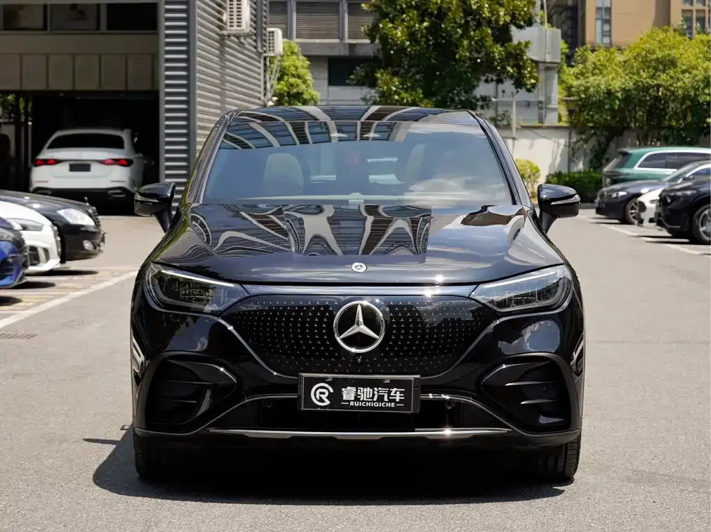 Mercedes-Benz EQE SUV — фото 2