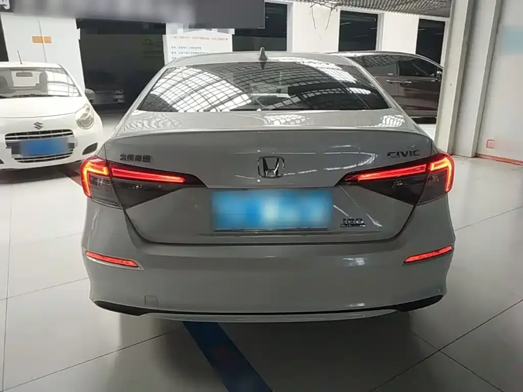 Honda Civic — фото 6