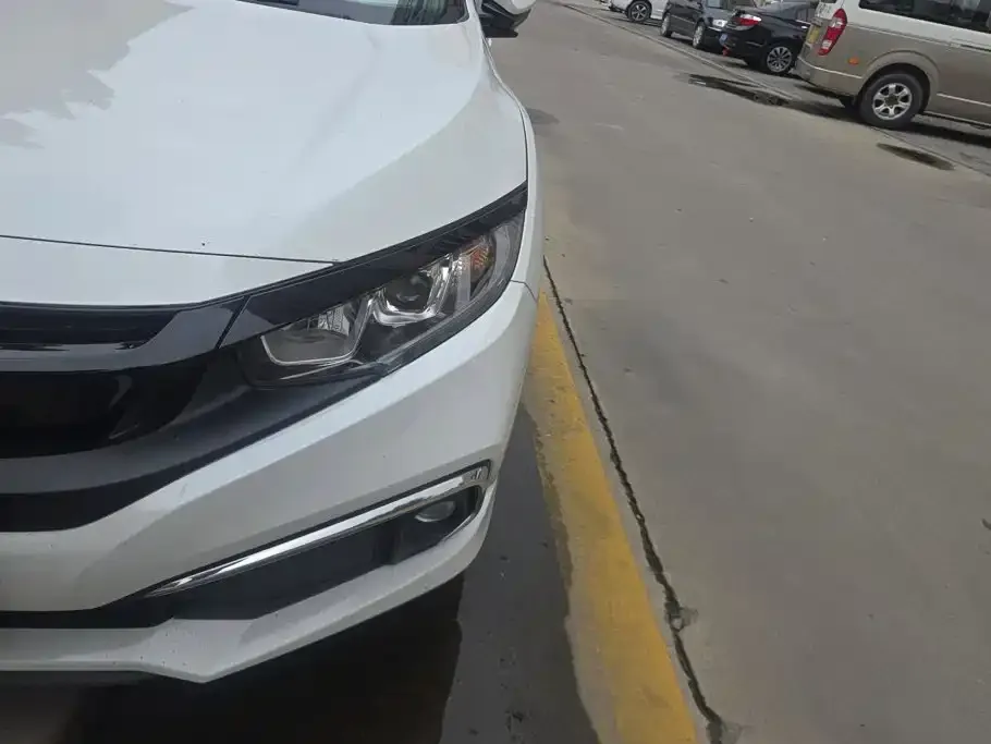 Honda Civic — фото 9