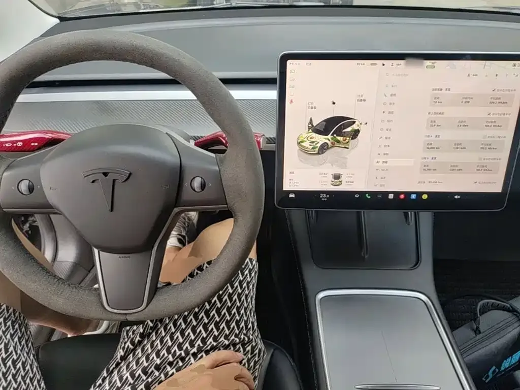 Tesla Model 3 — фото 8
