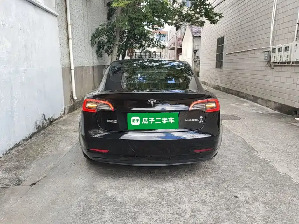Tesla Model 3 — фото 6