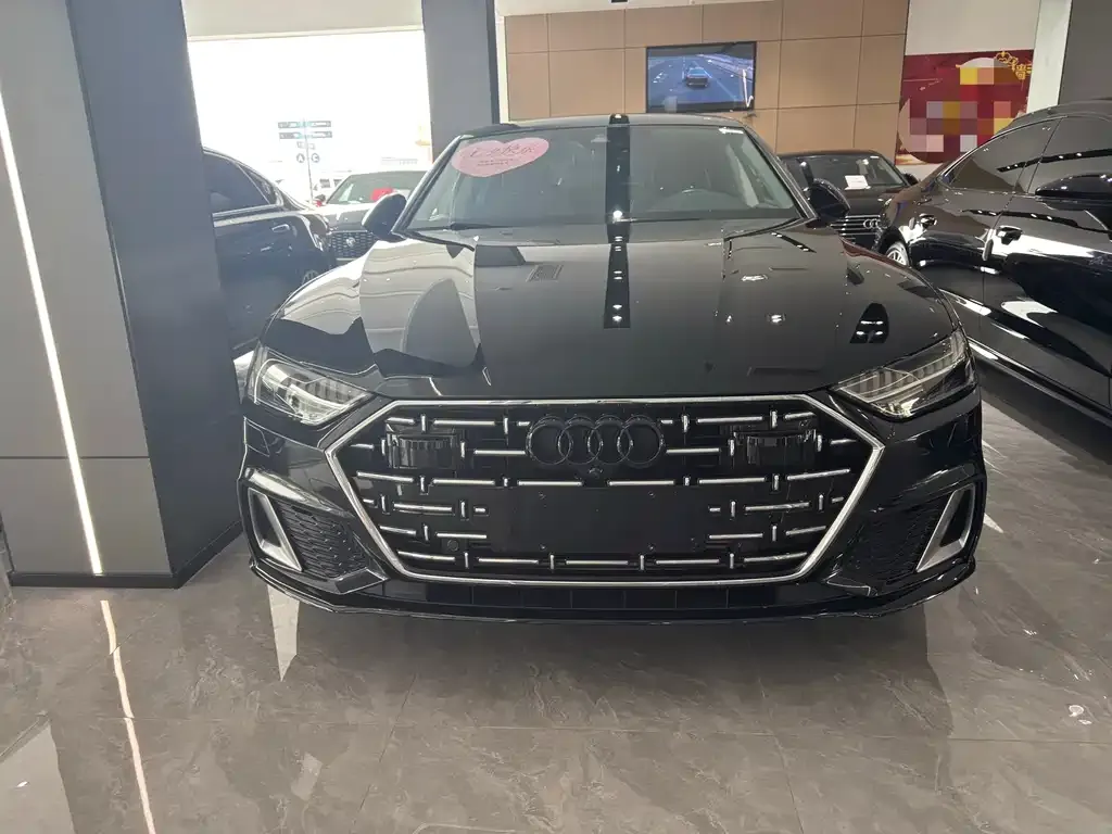 Audi A7L — фото 9