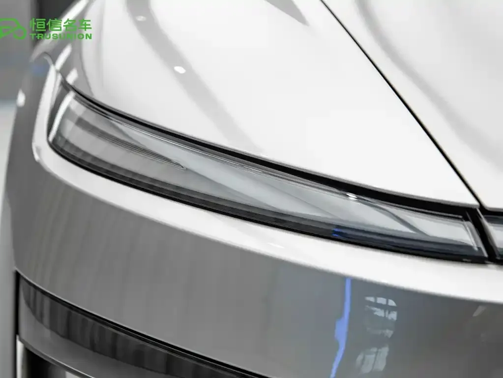 Tesla Model Y L — фото 2