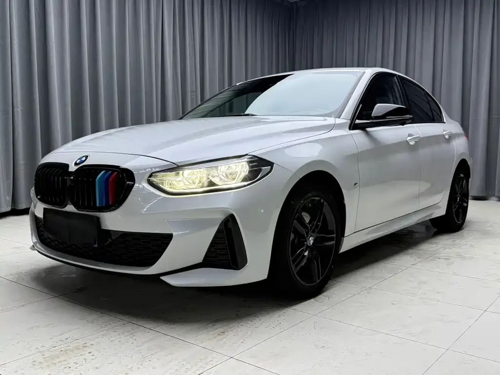 BMW 1 Series — фото 1