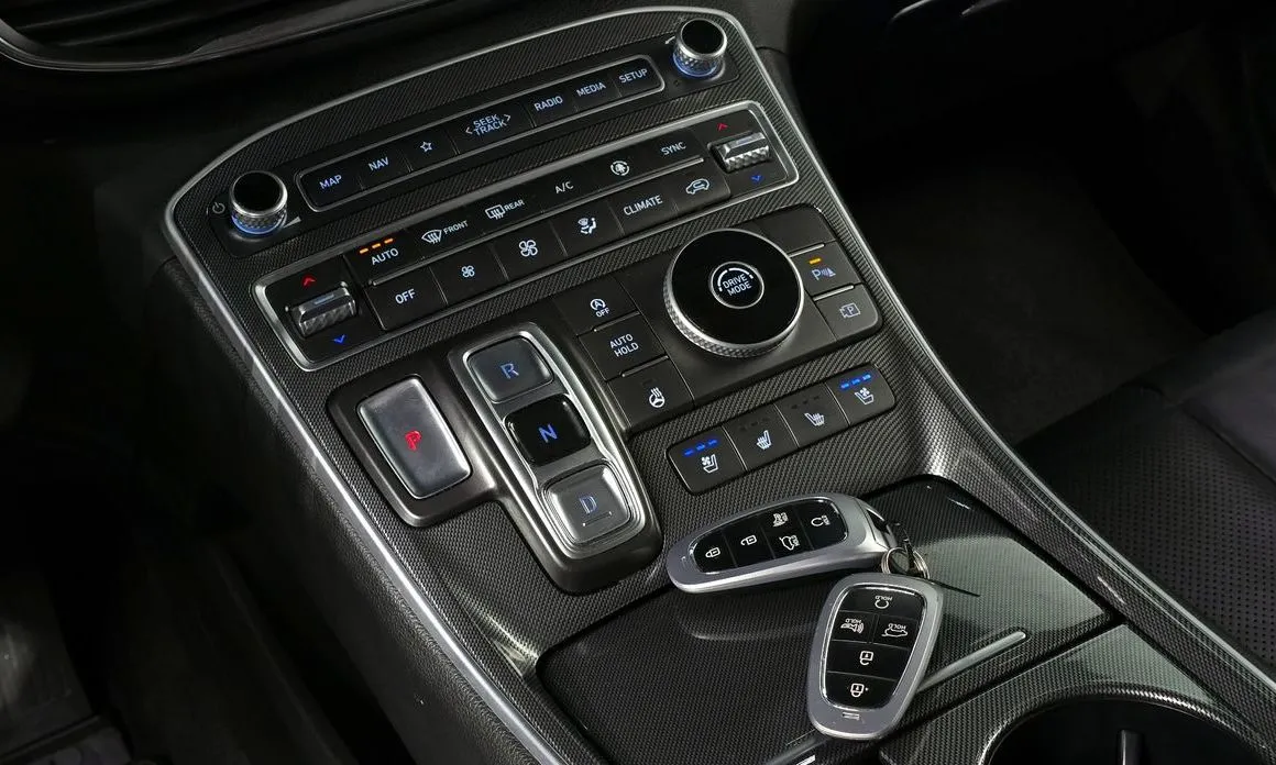 Hyundai Santafe — фото 8