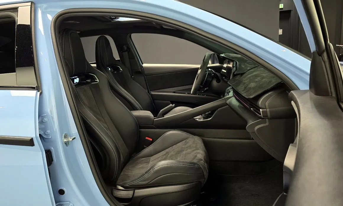 Hyundai AVANTE — фото 9