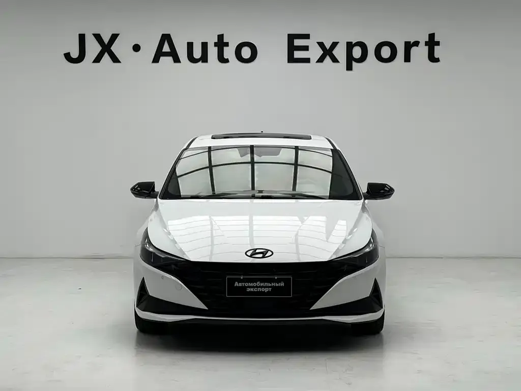 Hyundai Elantra — фото 2