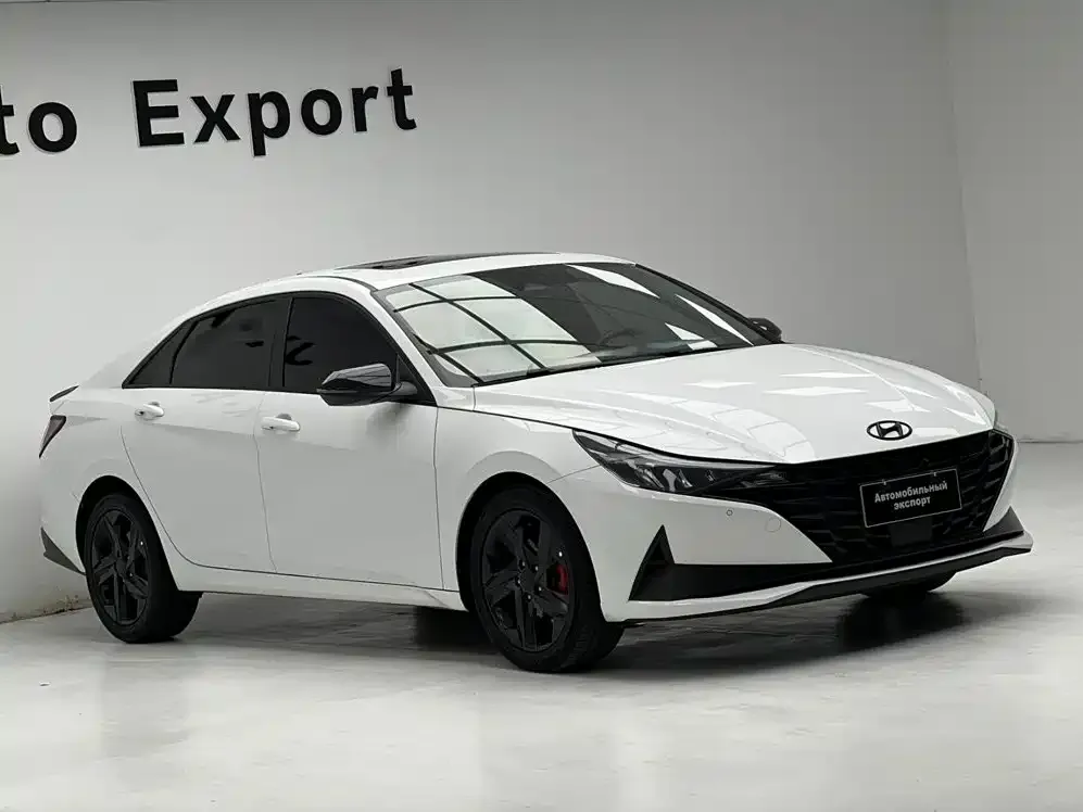 Hyundai Elantra — фото 10