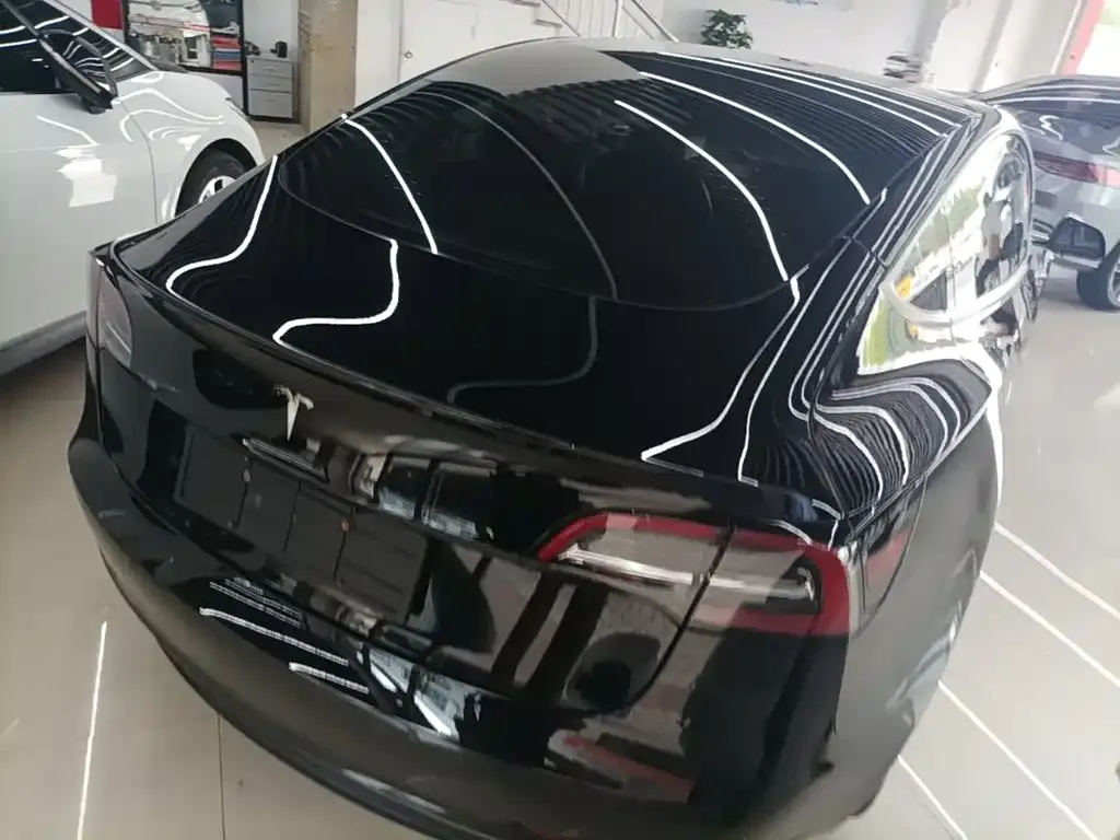 Tesla Model 3 — фото 5