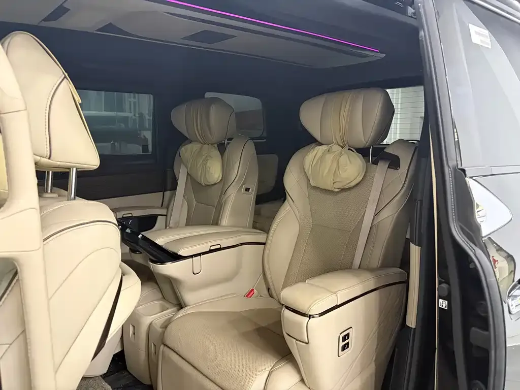 Toyota Vellfire — фото 5