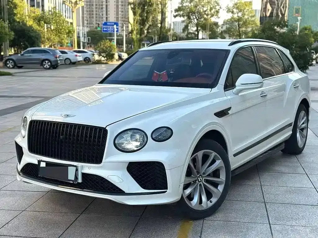 Bentley Bentayga — фото 1