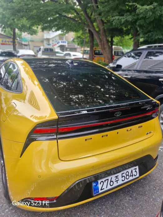 Toyota Prius — фото 5