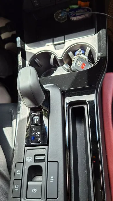 Toyota Prius — фото 2