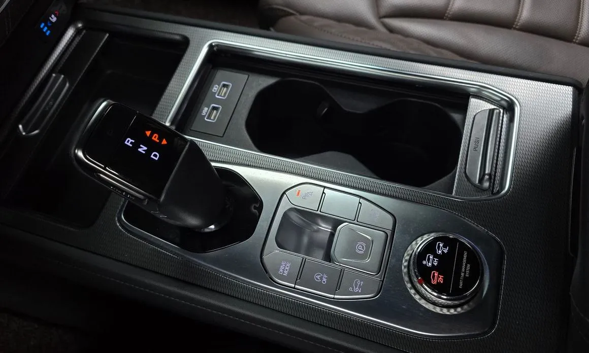 KG Mobility (Ssangyong) Rexton — фото 6