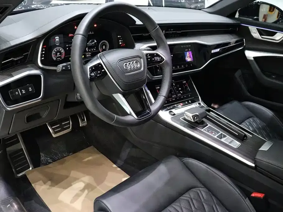 Audi A6L — фото 5