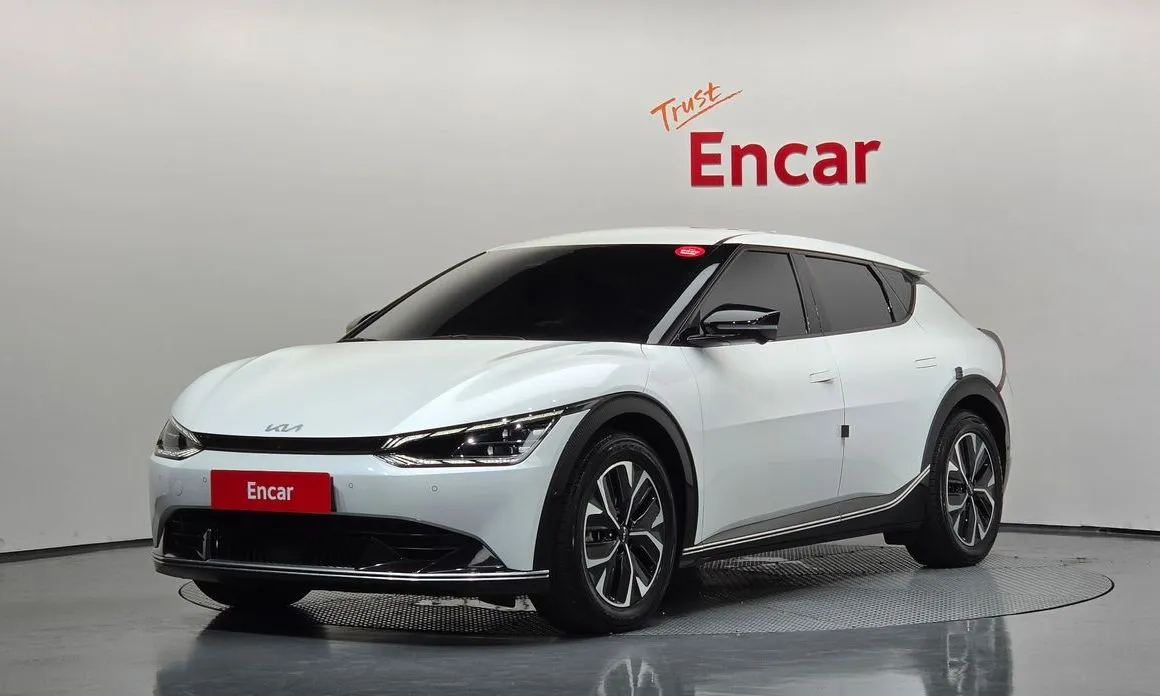 Kia EV6 — фото 1