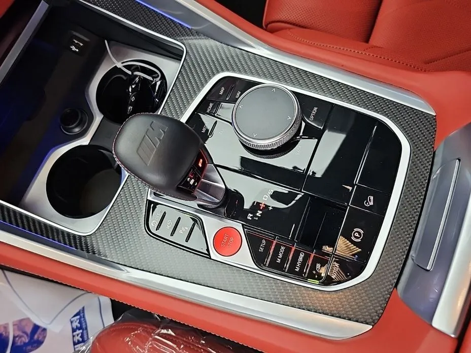 BMW XM — фото 8