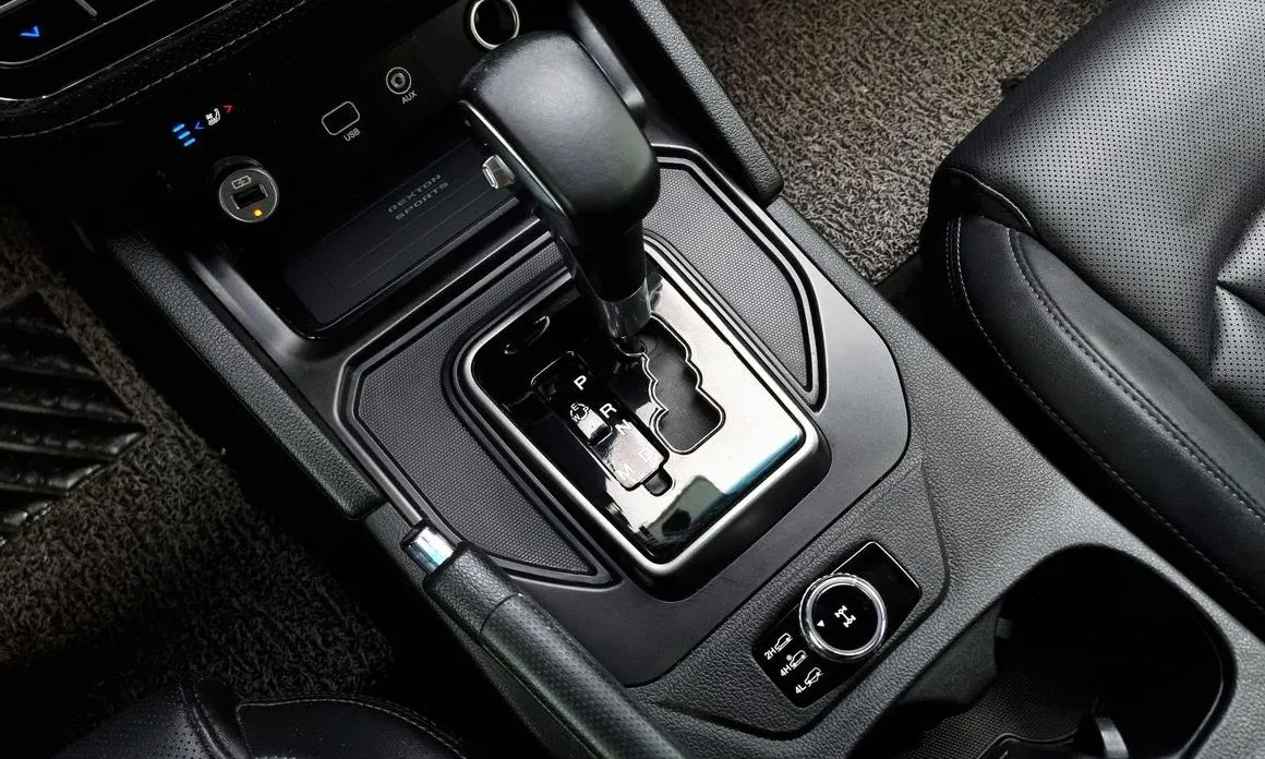 KG Mobility (Ssangyong) Rexton — фото 8