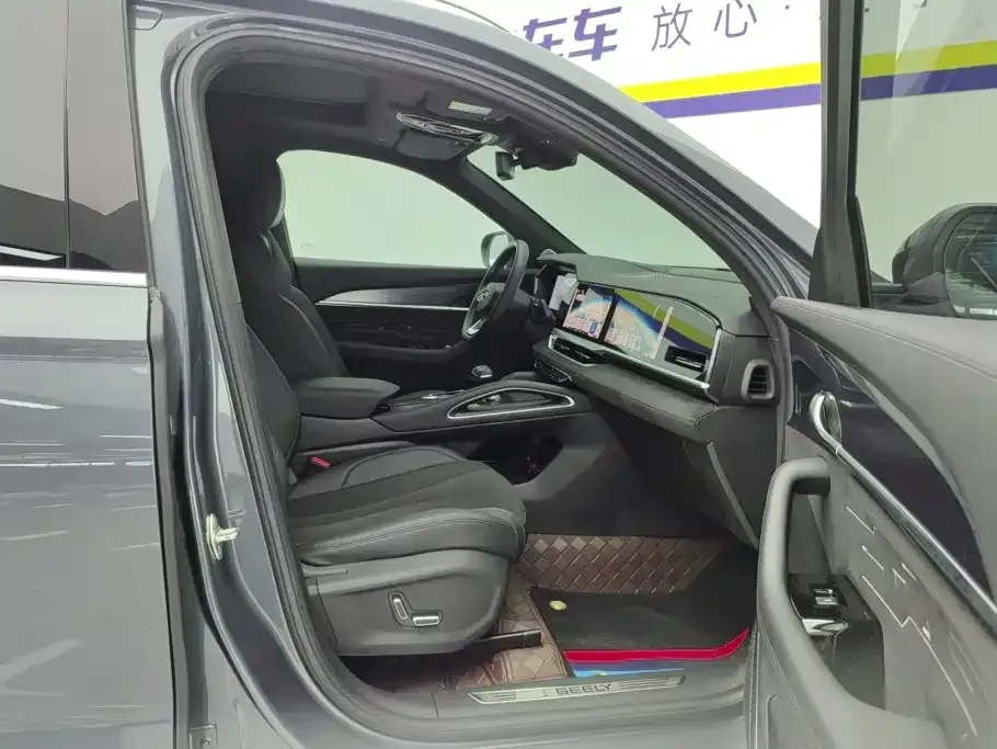 Geely Xingyue L — фото 10