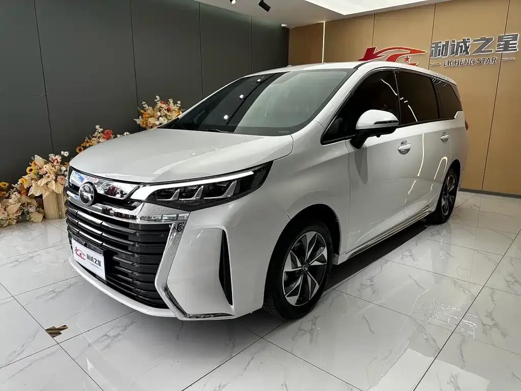 GAC Motor Trumpchi M6 — фото 1