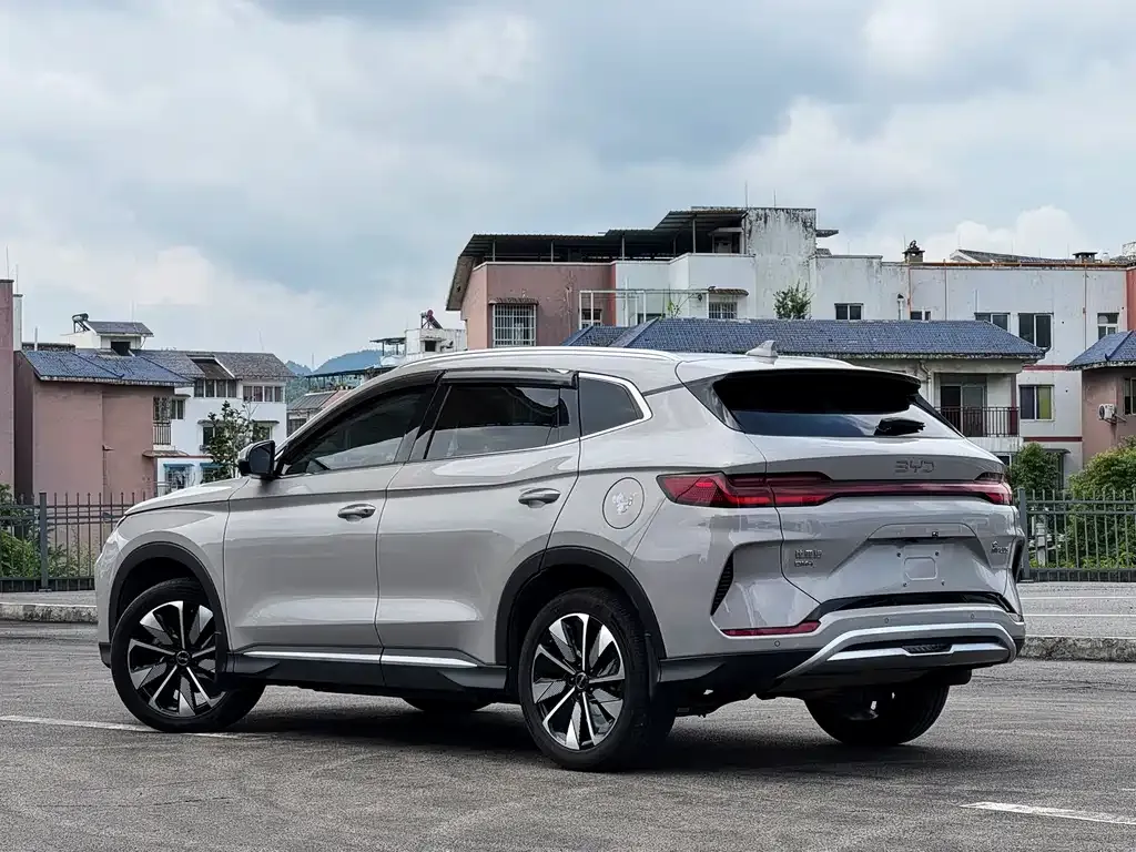 BYD PLUS New Energy — фото 9