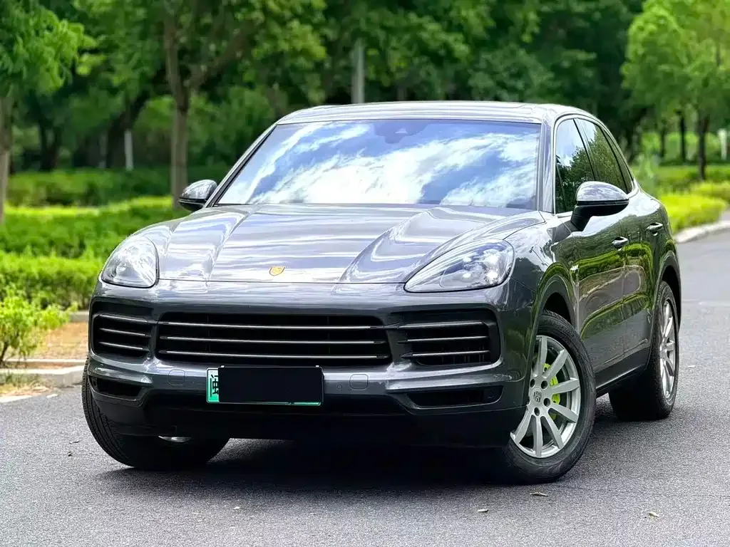 Porsche Cayenne Hybrid — фото 1