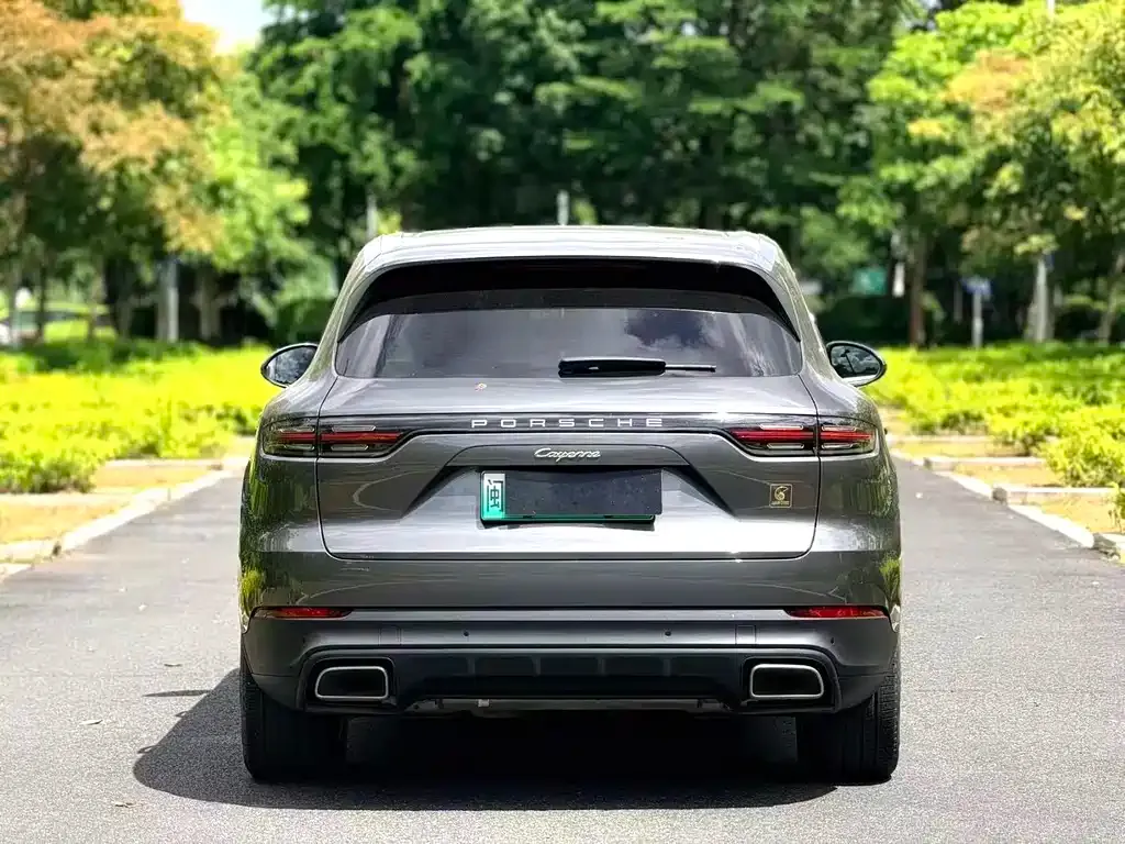 Porsche Cayenne Hybrid — фото 9