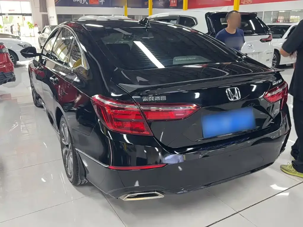 Honda Inspire — фото 10