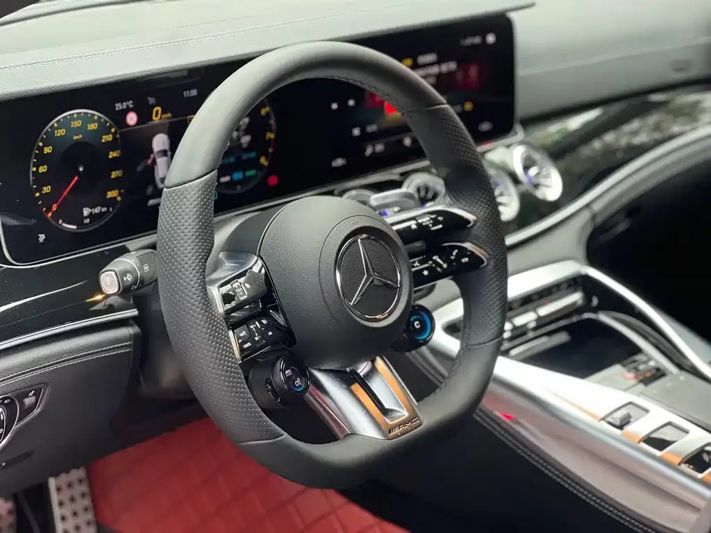 Mercedes-Benz AMG GT — фото 3