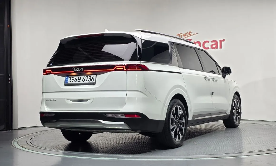 Kia Carnival — фото 5
